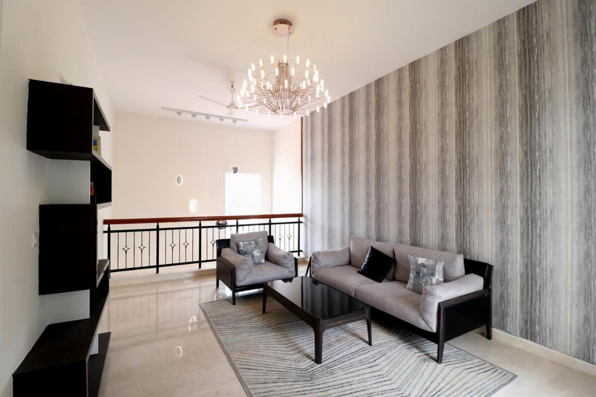 Welcome To Serenity-Luxury Villa At Prestige Augusta Golf Village バンガロール エクステリア 写真